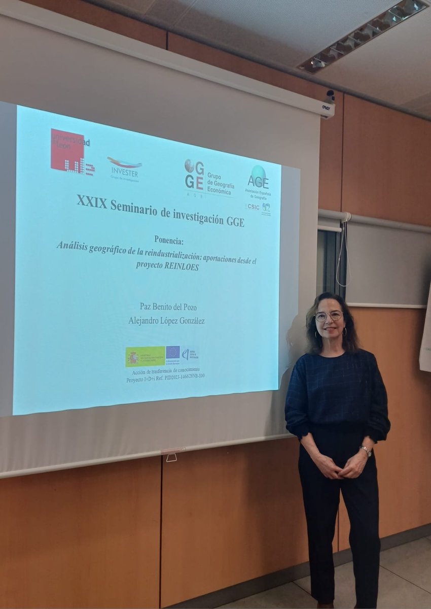 Grupo Geografía Económica AGE tweet media