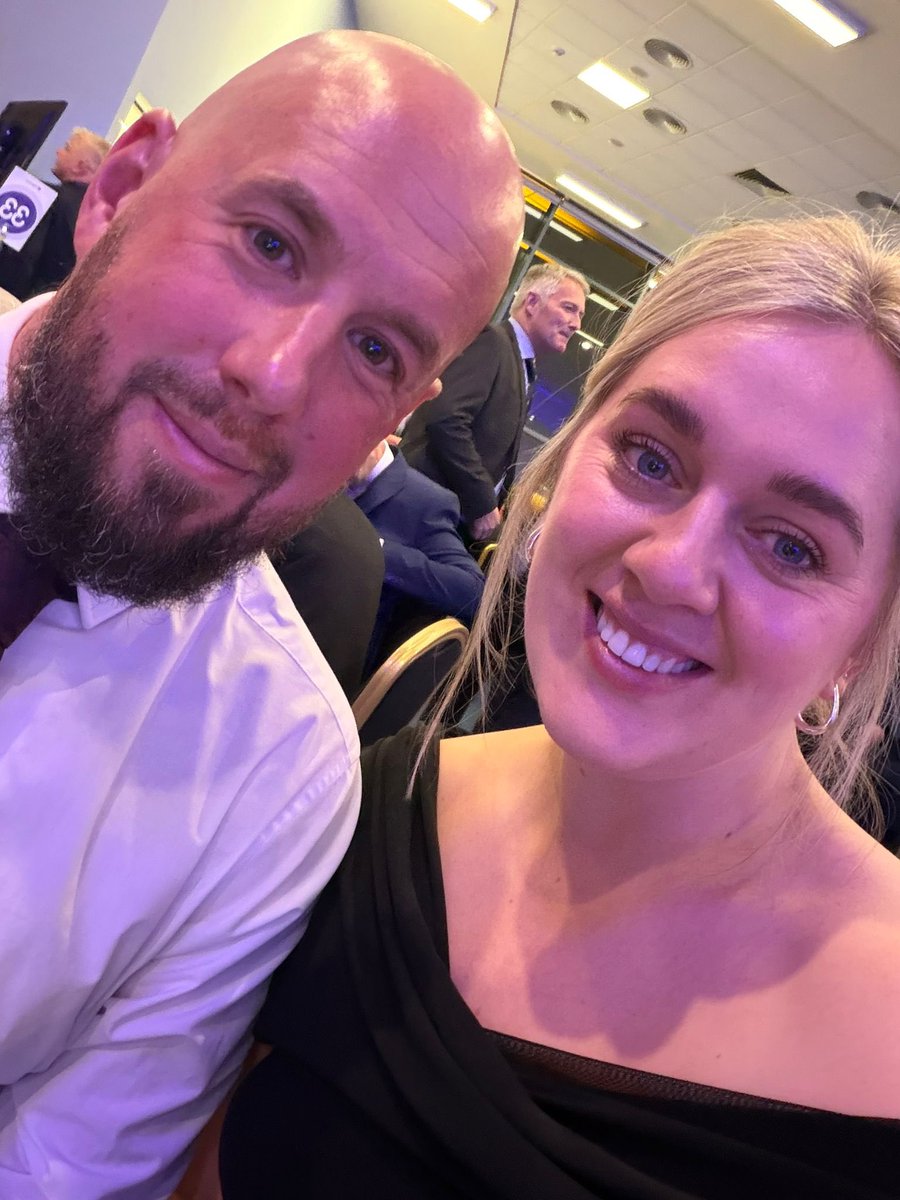 Tom Banks tweet media