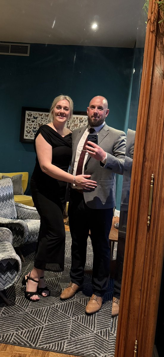 Tom Banks tweet media