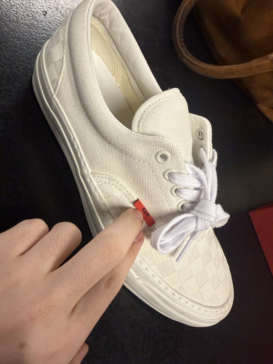 Ovrnundr tweet media