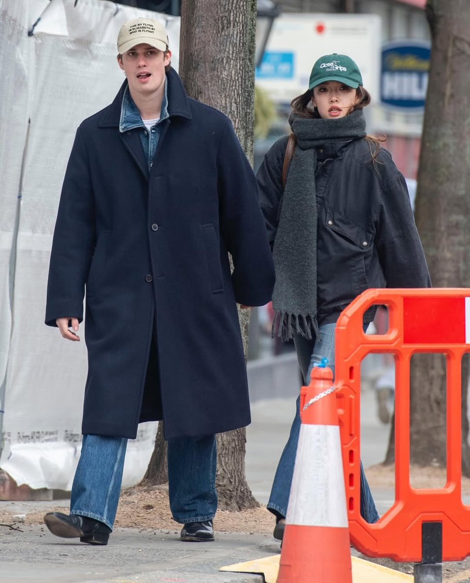 i just love when pretty people get together!