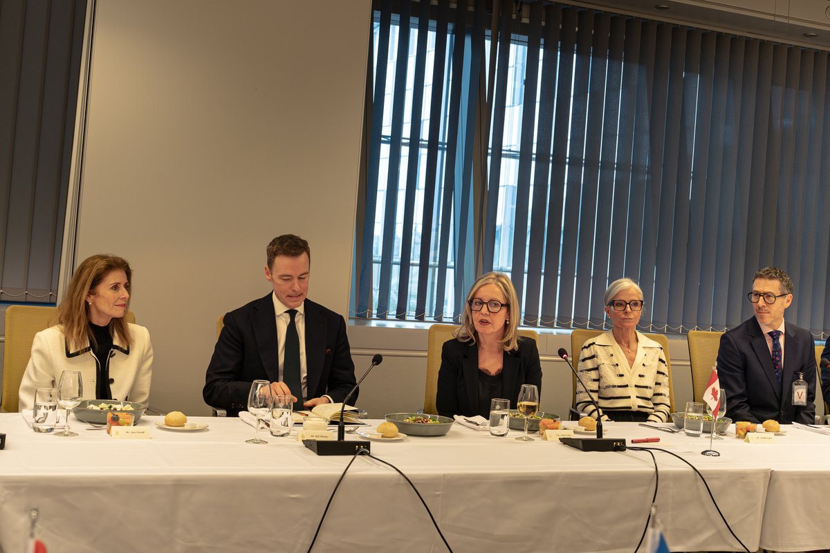CanadaNATO's tweet photo. Thank you Rob Murray, Sian Hurrell @RBC, and Isabelle Hudon @bdc_ca for a great discussion on defence industry financing and efforts to establish a Defence Security and Resilience Bank #DSRB. (2/2) https://t.co/wvu8RM5b60
