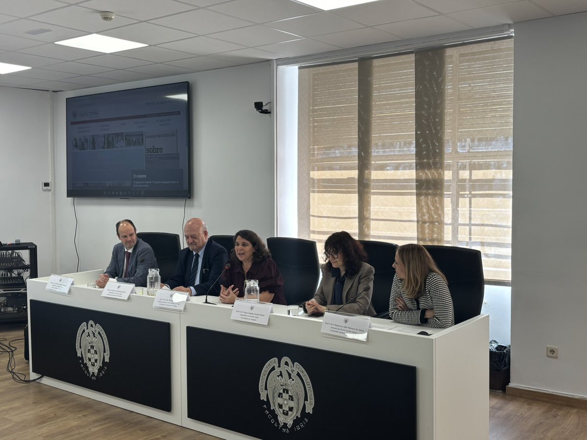 Premio Susana Huerta de D. Penal tweet media