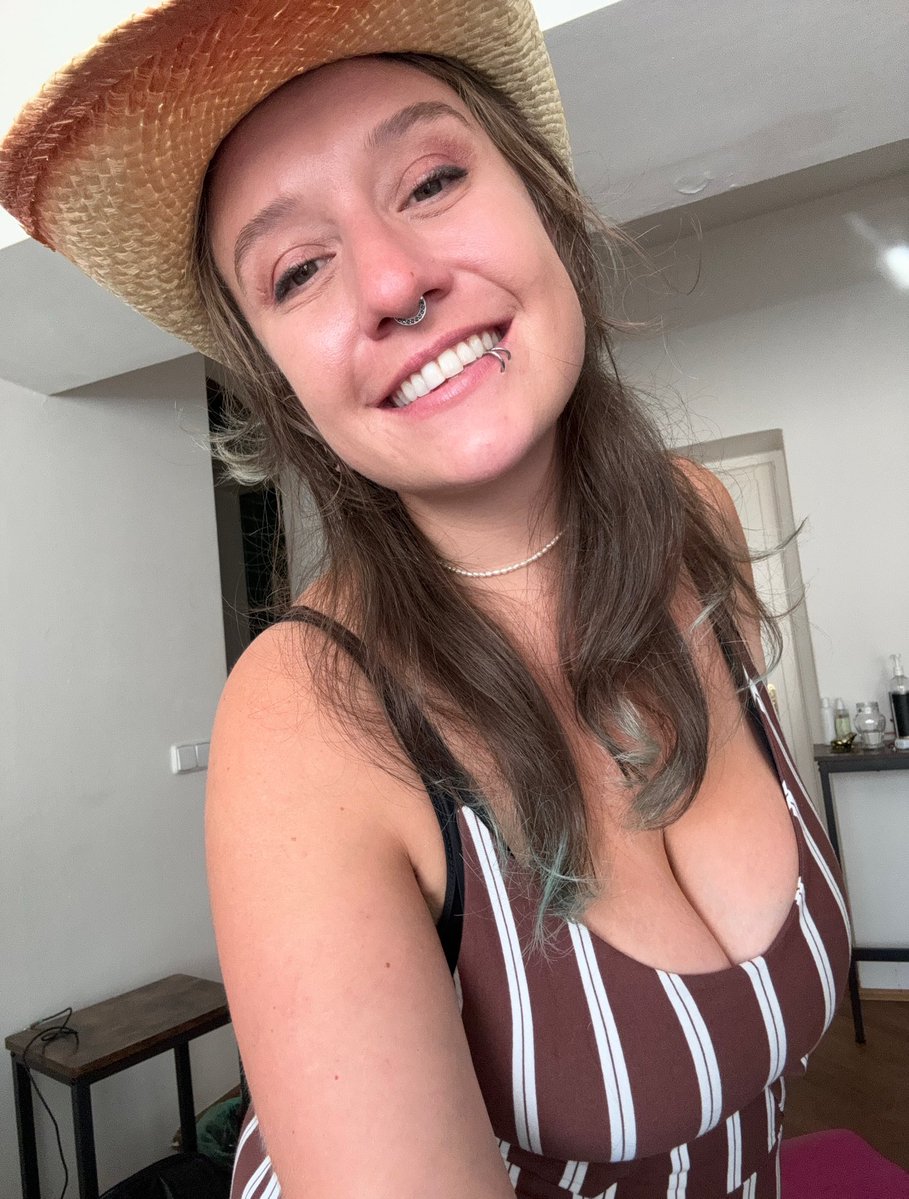 Proxy Paige tweet media