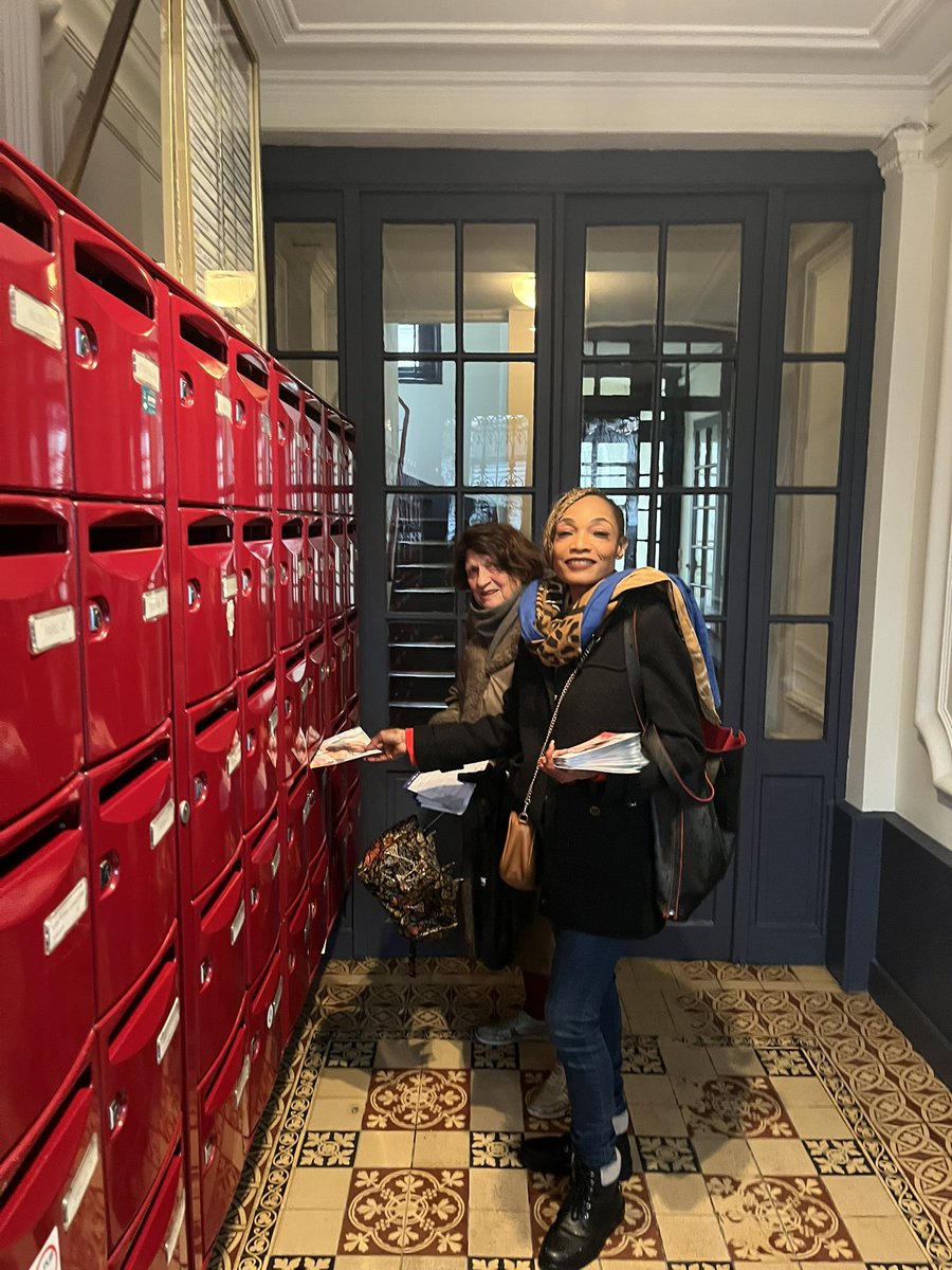 La Dynamique DATI continue de plus belle dans le 18eme après l Élysée Montmartre c est partout dans la rue qu on entend #parisvachnger donc dès dimanche on CHANGE ! Vote utile <a href="/datirachida/">Rachida Dati ن</a> <a href="/PourDati2026/">Dati 2026</a> pour #changerparis et <a href="/ThierryGuerrier/">Thierry Guerrier</a> pour changer le 18eme !