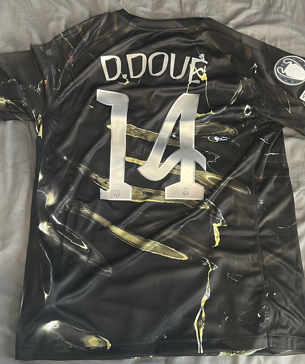 ❤️💙 tweet media