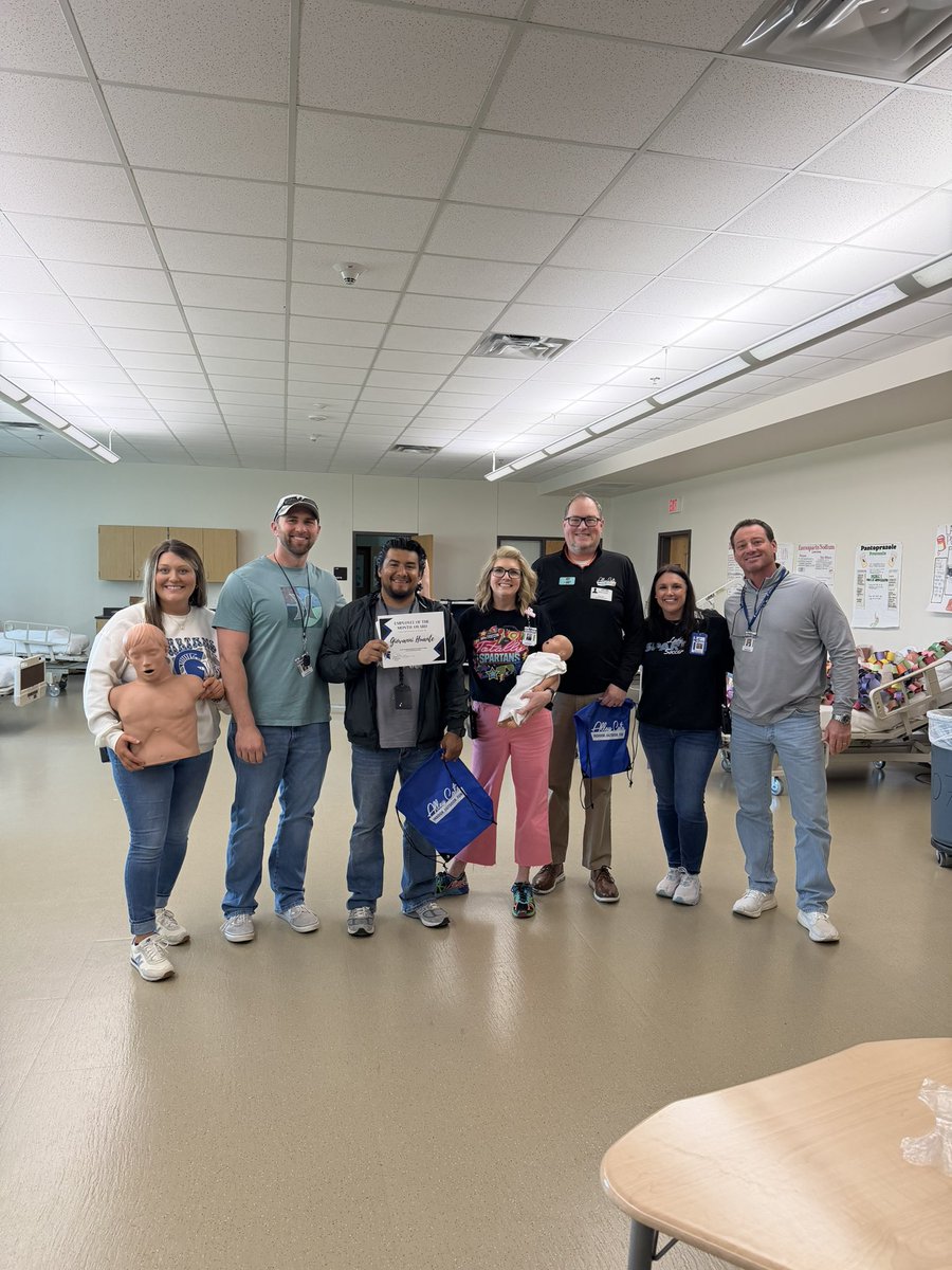 Centennial Spartans tweet media