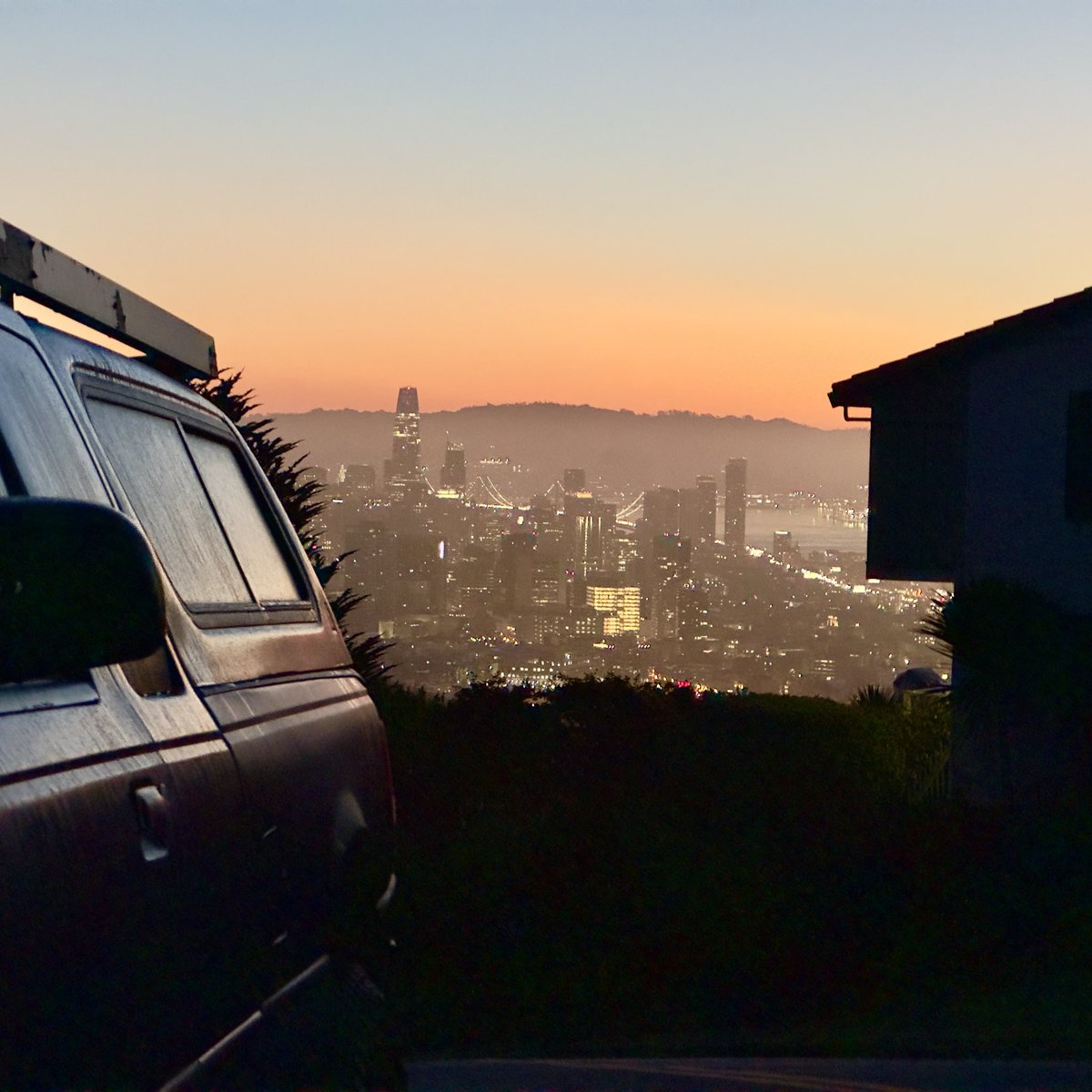 Julius Ritter tweet media