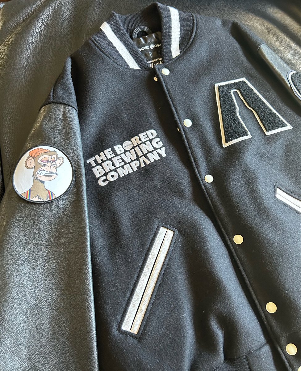 pretzels 🍌🥨🍻 tweet media