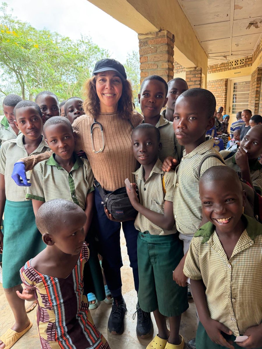 Team Heart tweet media