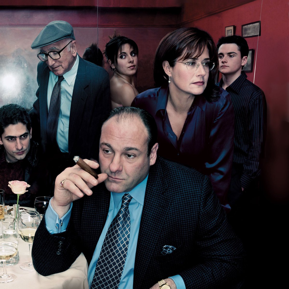 elé —lorraine bracco's lovebot ♡₊˚⊹ tweet media