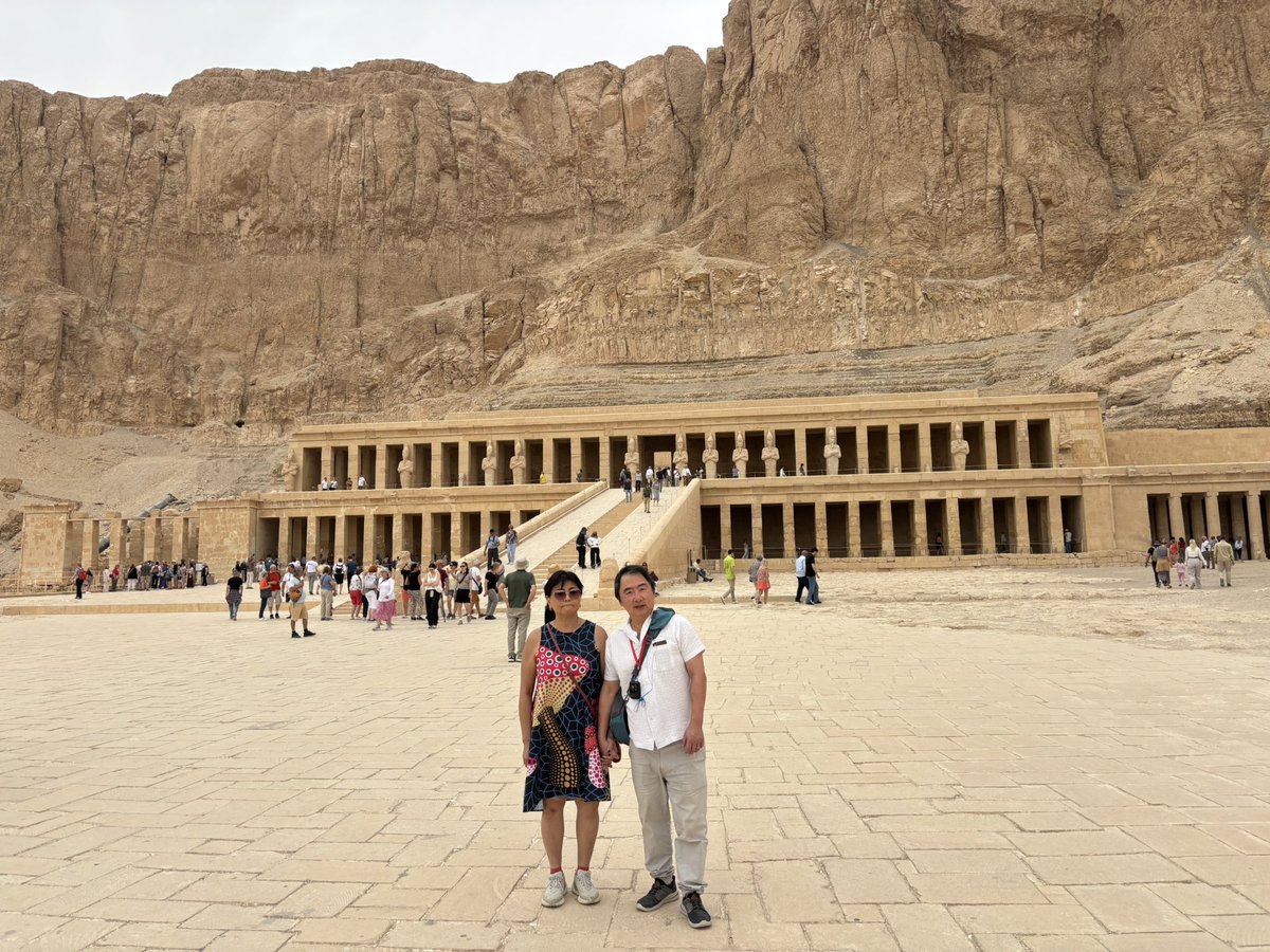 jiaicho's tweet photo. Hatshepsut Temple.  After death of her husband/half brother, she ruled Egypt foften dressing as a man to exert her power.  She established trade routes in modern day Somalia Her nephew/step son/son in law Amenhotep III tried to erase her in history by destroying records. https://t.co/ABDQEXk6ik