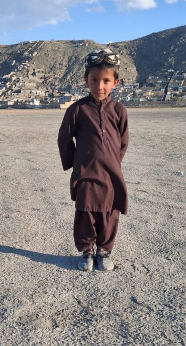 shaheedosman112's tweet photo. نادرکی خبر
لطف الله ولد مولوی عبدالرحمن 
د اتم حوزی د کارتی نو د ساحی نه نادرکه شوی ده 
په پیدا کولو کیی همکاری وکی 
د پلار شمیره یی
0773874311
0773133074
https://t.co/GItF7vyh2t https://t.co/nzVuZkXbMo