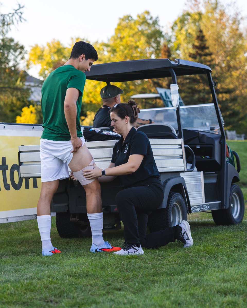 DartmouthMSoc's tweet photo. The real MVP - happy National Athletic Training Month, Mollie!

#GoBigGreen | #TheWoods https://t.co/h3PgY2POHt