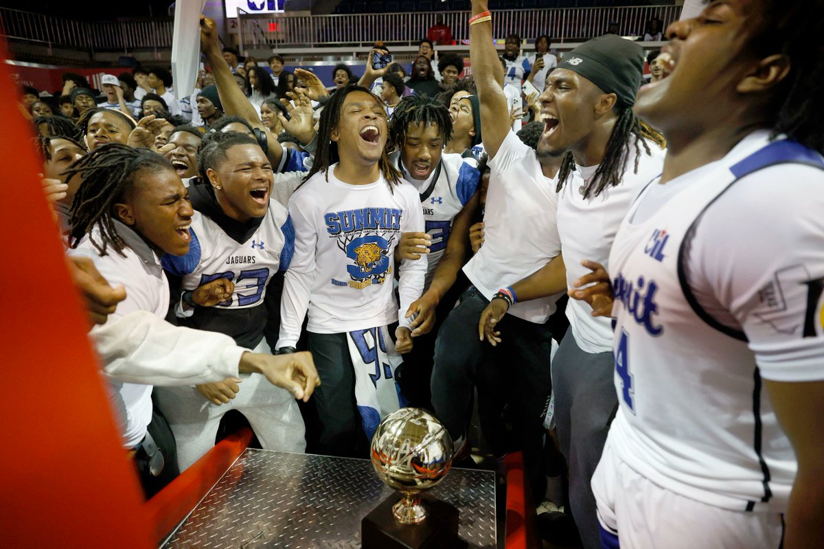 Greg Riddle tweet media