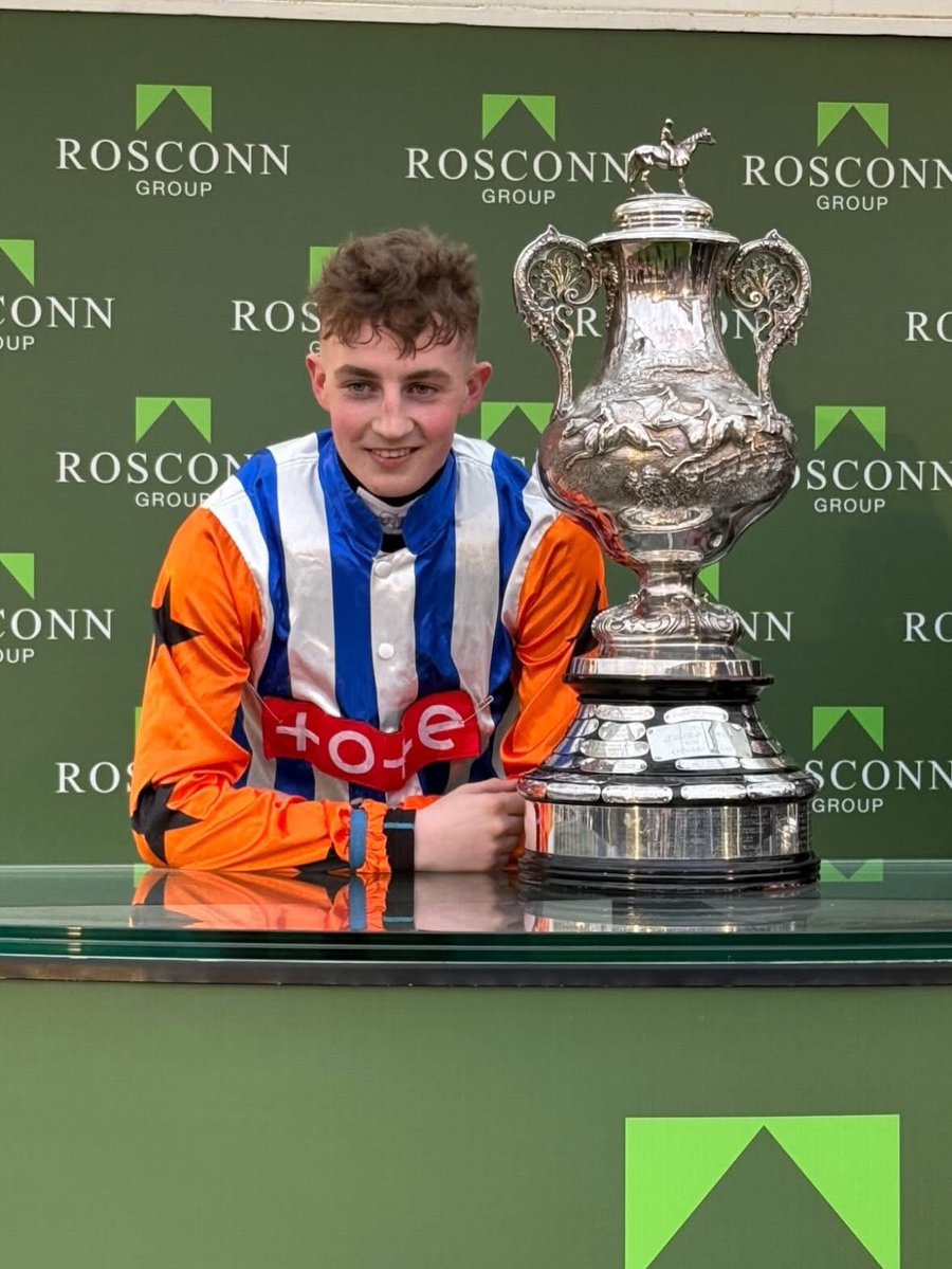 Equilume tweet media