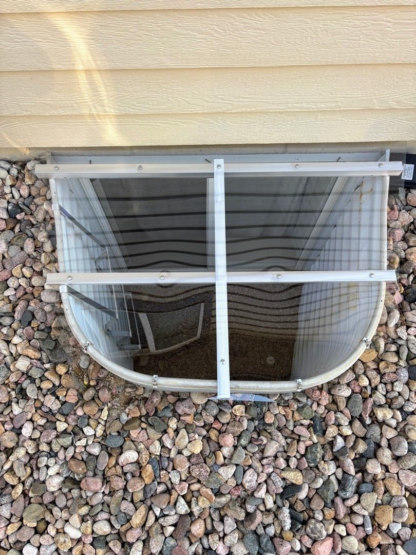 PolyguardCovers's tweet image. Another great install in Windsor! 

Custom made Polyguard window well covers help keep out rain, snow, debris, and critters while still letting natural light into the basement. 

📞 970-674-0377
🌐 polyguardcovers.com

#PolyguardCovers #WindowWellCovers #WindsorCO