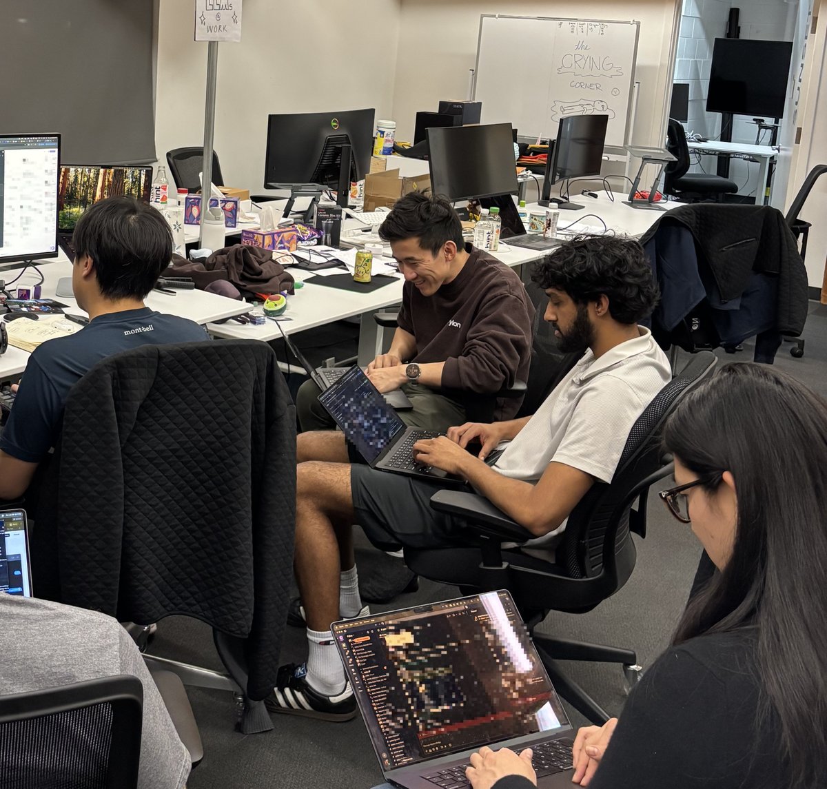 Robert Eng tweet media