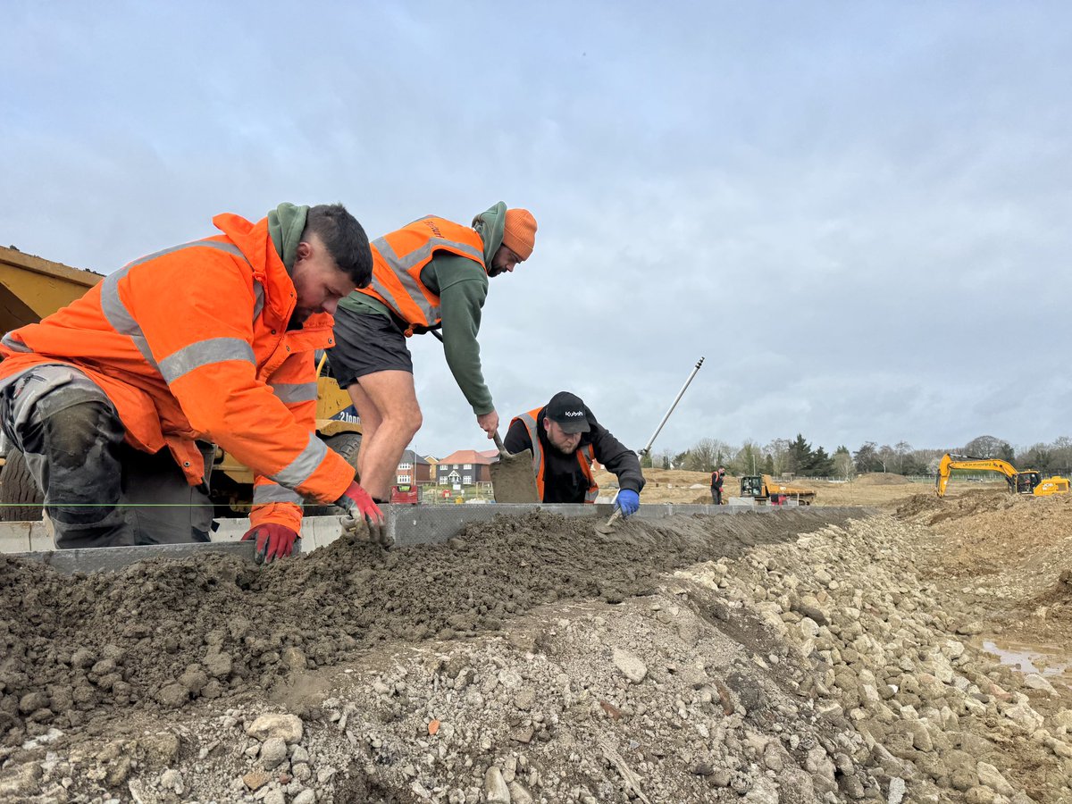 Fineturf tweet media