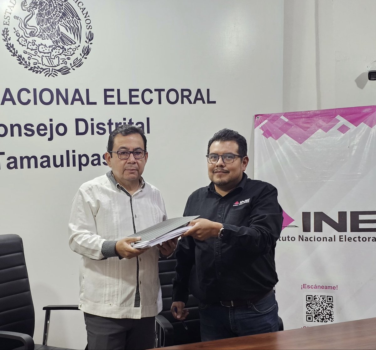 03_JuntaTam's tweet photo. Garantizando la continuidad de las tareas institucionales, se lleva a cabo entrega-recepción de las Vocalías de Organización y Capacitación Electoral y Educación Cívica. https://t.co/7arR2eEWRi