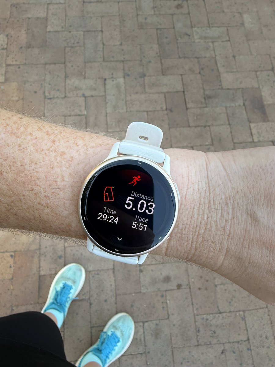 Babytjie tweet media