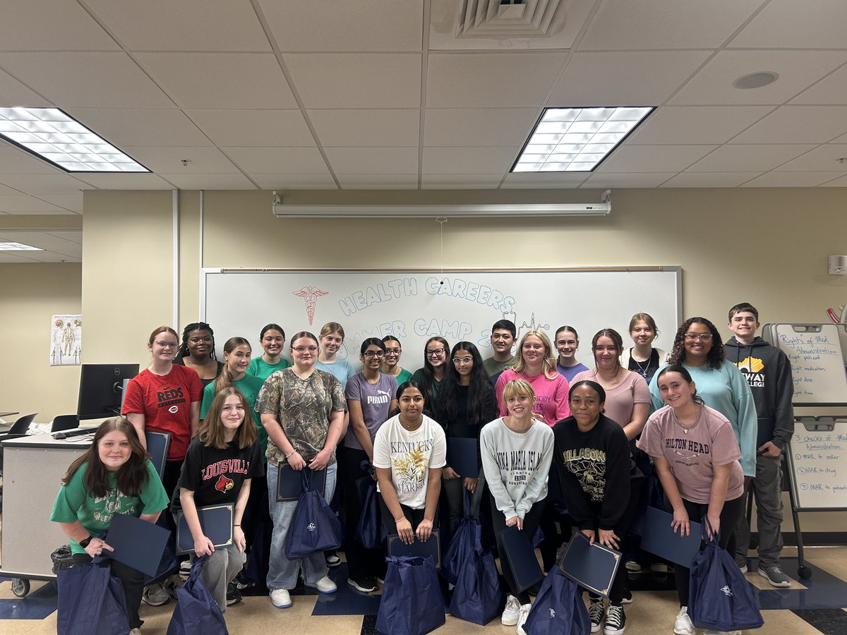 GCTC_News's tweet photo. Attention rising sophomores, juniors, and seniors: our Career Camp applications are now OPEN for Summer 2026!

Learn more and apply here: https://t.co/NNsA8U1jjO https://t.co/LewwxgYUR4