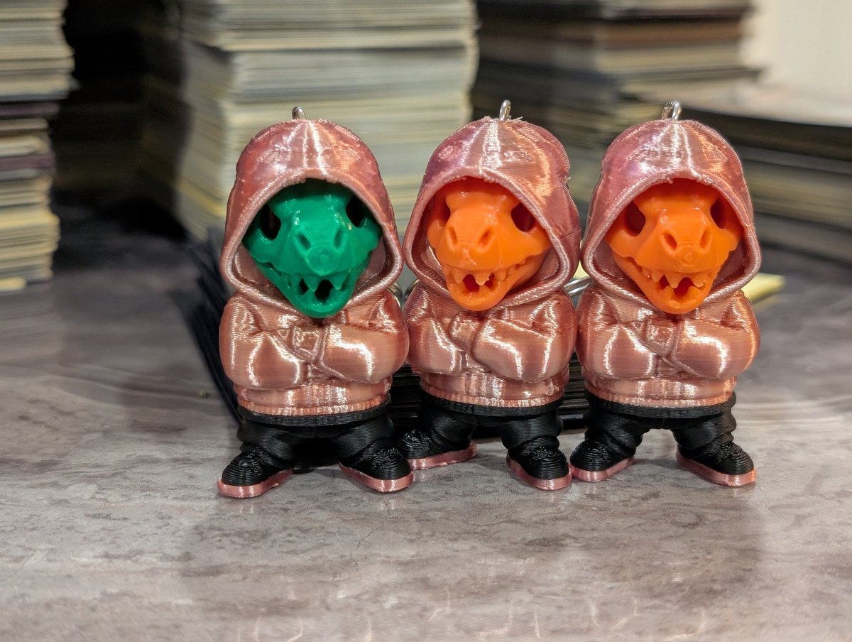StCyrGG's tweet image. Just some random stuff lately lol 

#3dprinting #3dart #3dprinter #3Ddesign #3dprint #TheLayerLab #TLL