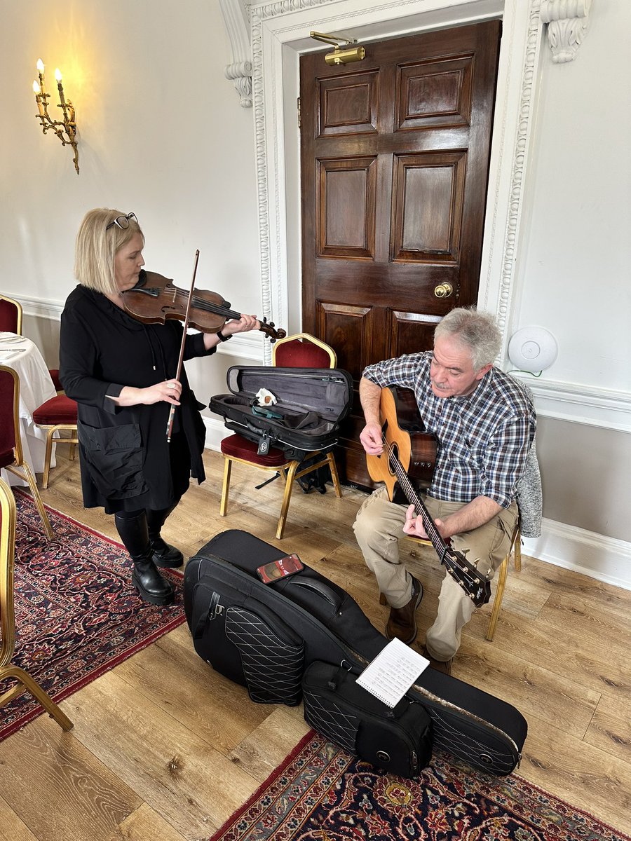 ICUF_Awards's tweet photo. 🎶Amazing performance at our Annual Lunch by #ICUFAlum Liz Doherty &amp; Liam Joyce 🎻🇮🇪🇨🇦    @ITeachTrad https://t.co/cPgKGi06Dl