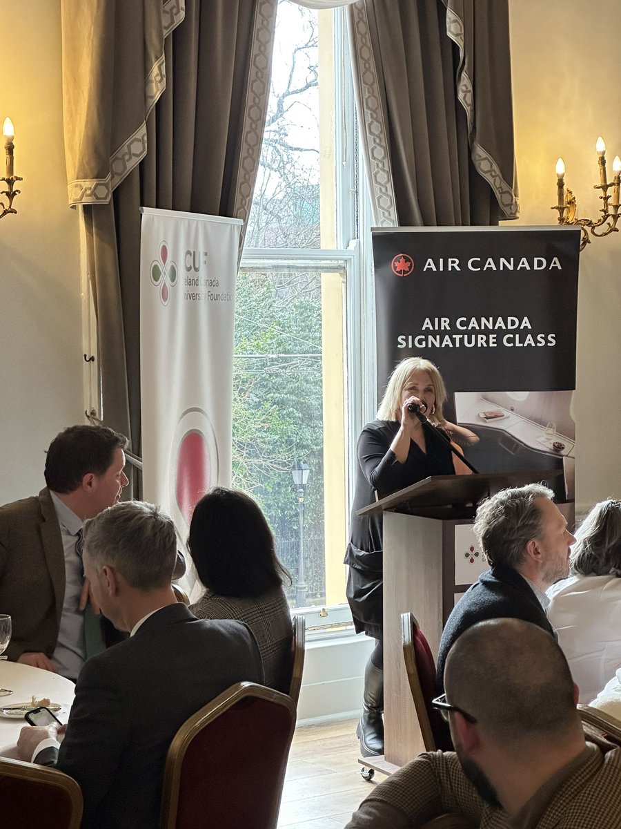ICUF_Awards's tweet photo. 🎶Amazing performance at our Annual Lunch by #ICUFAlum Liz Doherty &amp; Liam Joyce 🎻🇮🇪🇨🇦    @ITeachTrad https://t.co/cPgKGi06Dl