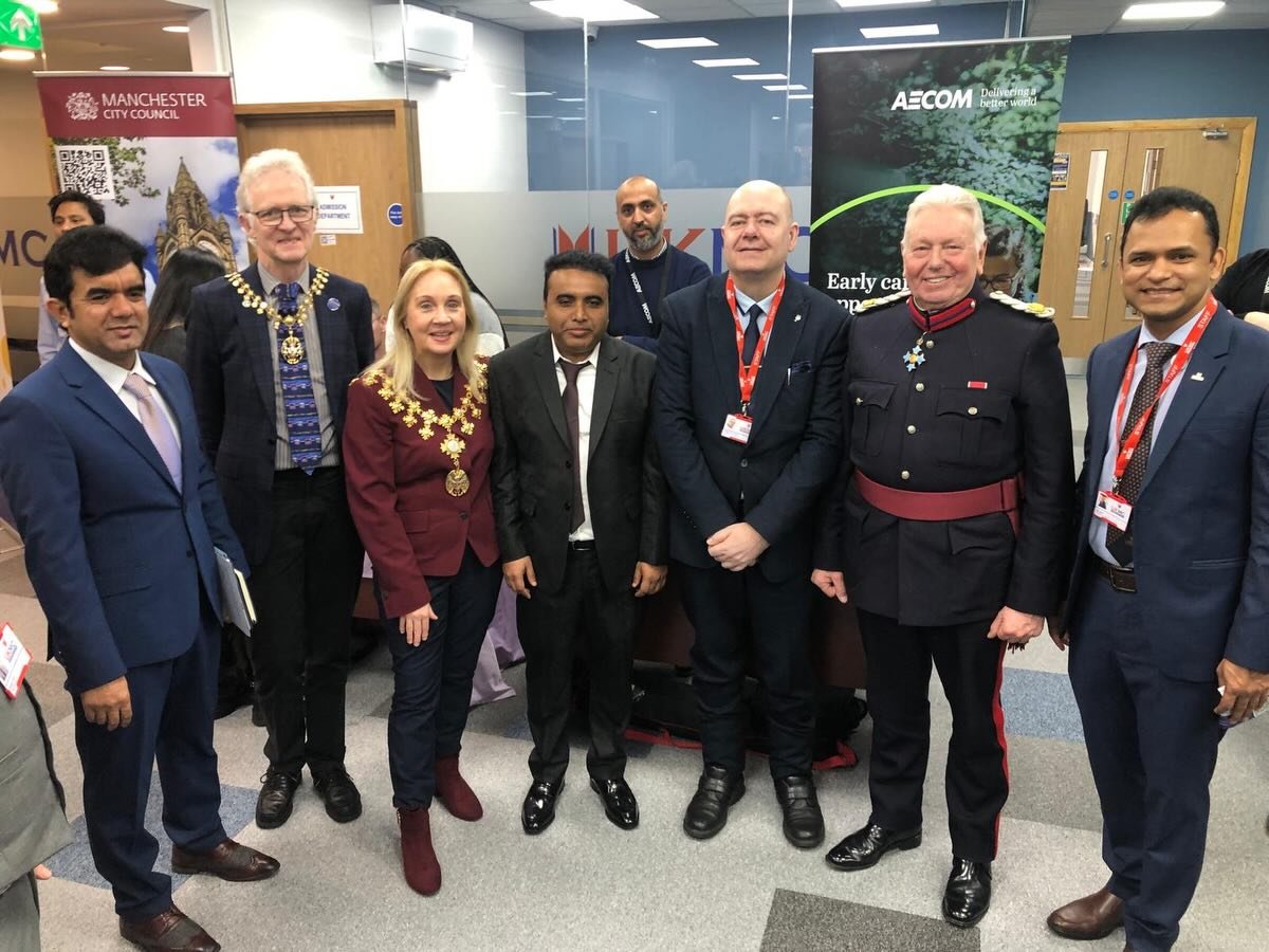 HighSheriffGM's tweet photo. On the 24th February, I attended a Careers Fair at the UK Management College based within the Salford University Campus. I was asked to be a keynote speaker for an audience of students studying Business Management who are keen to explore different career opportunities. https://t.co/tIH6dO6Crr