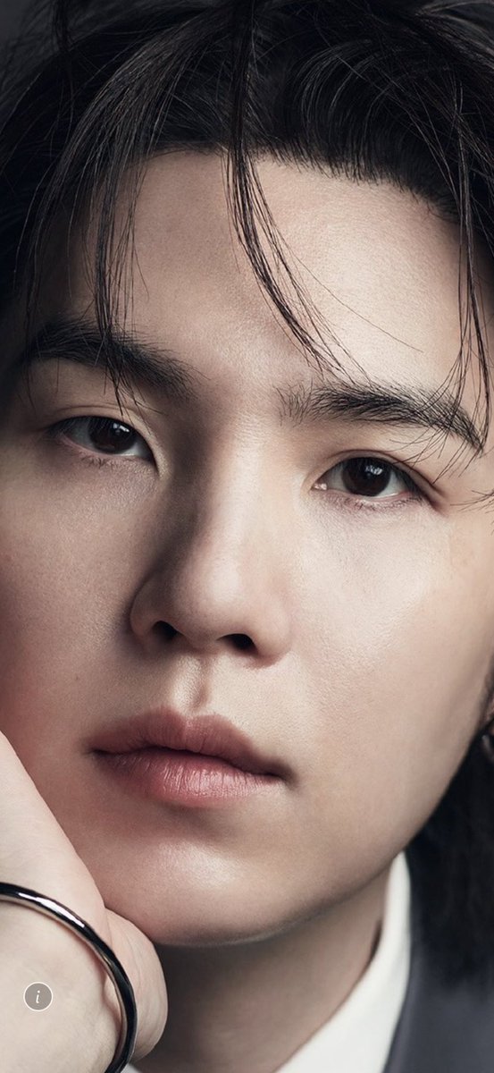 wispyoongi's tweet photo. this is the most HD i’ve ever seen his face i think i am hypnotized https://t.co/jiyDCDQFk7