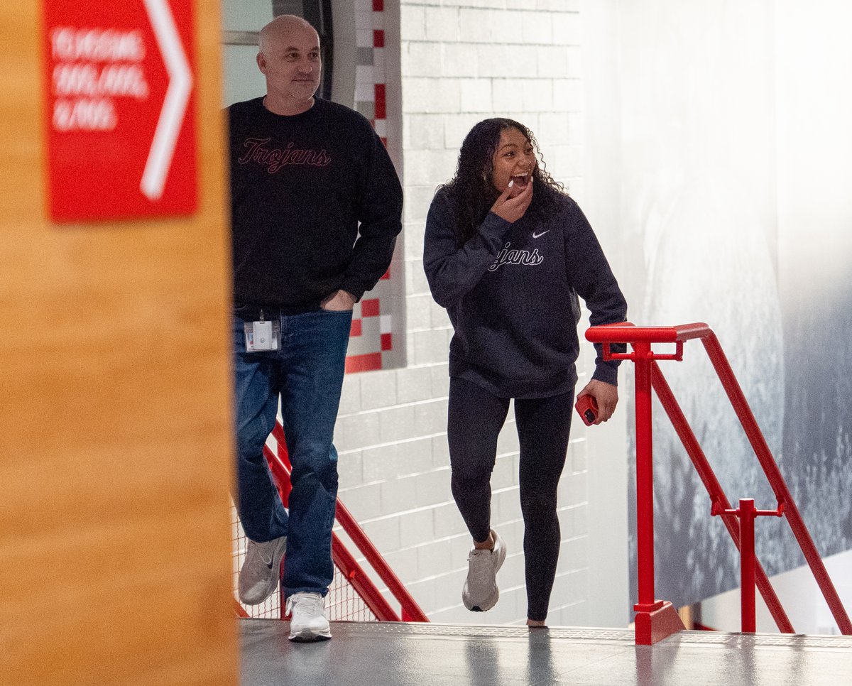 hank 🇰🇷 tweet media