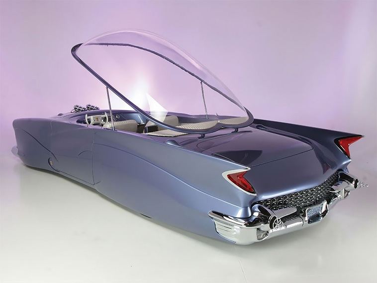 frozhist's tweet image. 1955 Ford "Beatnik" Bubbletop — a futuristic custom car.
#FordBeatnik #Bubbletop #CustomCar #RetroFuturism #AutomotiveDesign