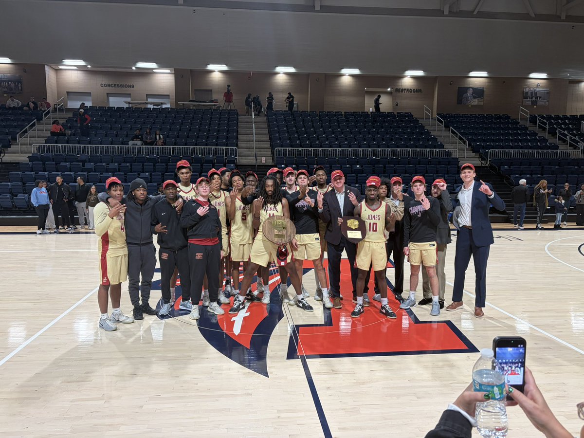 Chris Robinson tweet media