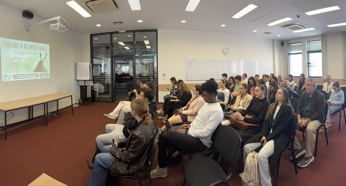 Ben Bayer tweet media