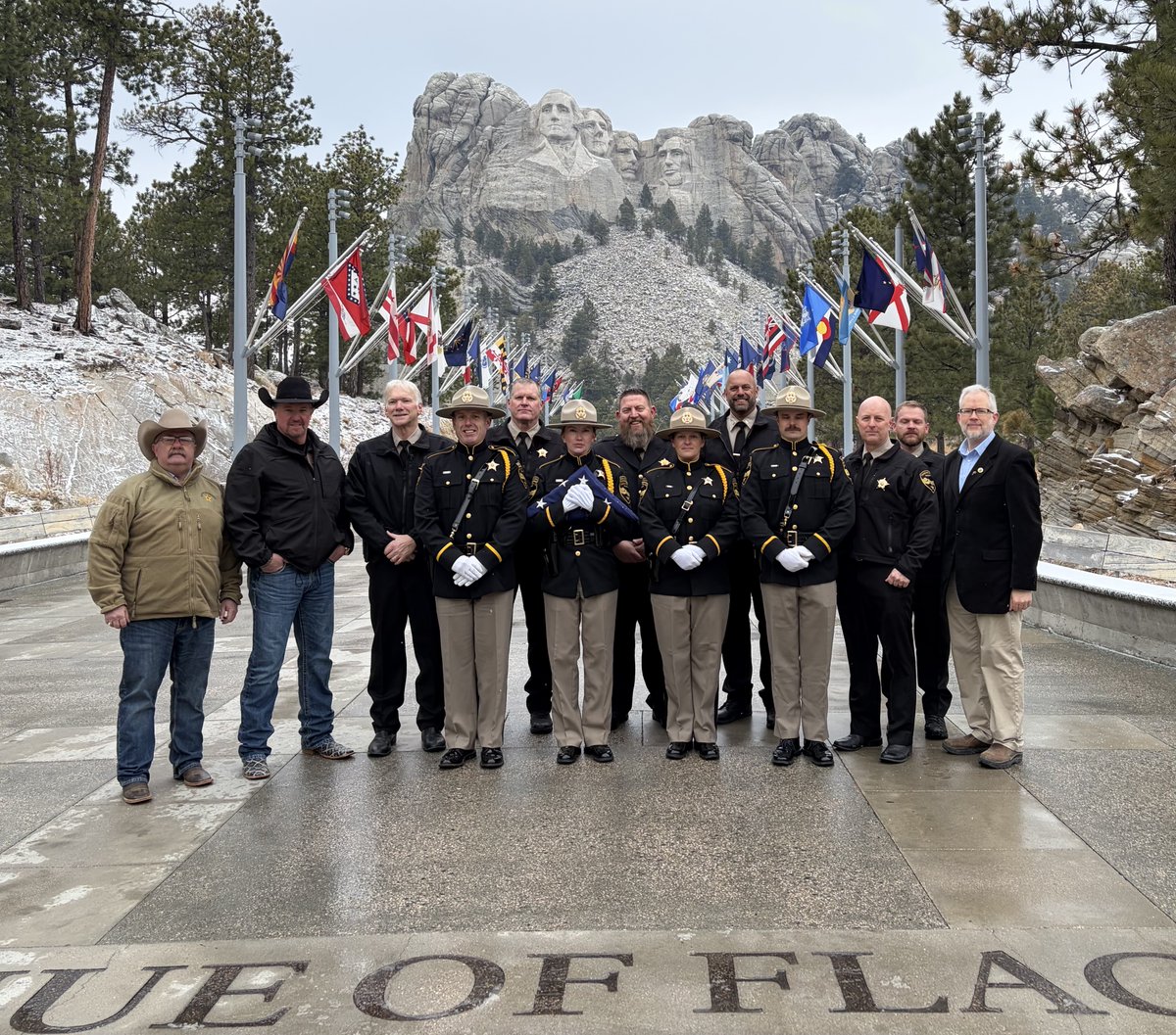 PennCoSheriff's tweet image. Flag Sojourn 250. This flag will be flown in every National Cemetery and every International Battle Monument and most US Territories. South Dakota was the 27th state and it will be flown in all 50 states prior to #july4th to celebrate our Country’s 250th birthday.