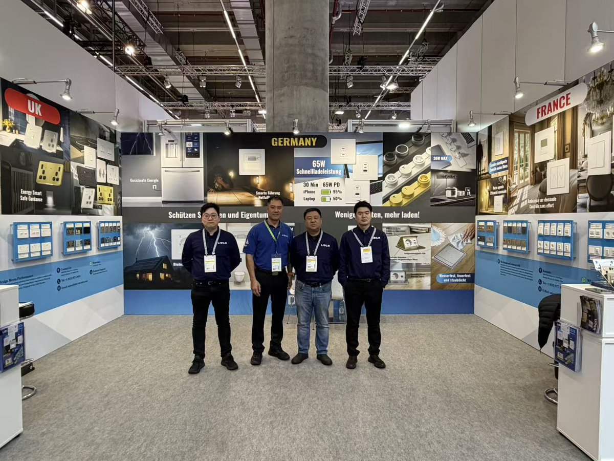 Lider_Electric's tweet image. A huge thank you to everyone who stopped by our booth at @Light_Building 2026! Great connecting with industry leaders and showcasing our latest innovations for the European market. 🙌

Learn more: lider-electric.com

#lb26 #lightandbuilding #Frankfurt #tradeshow