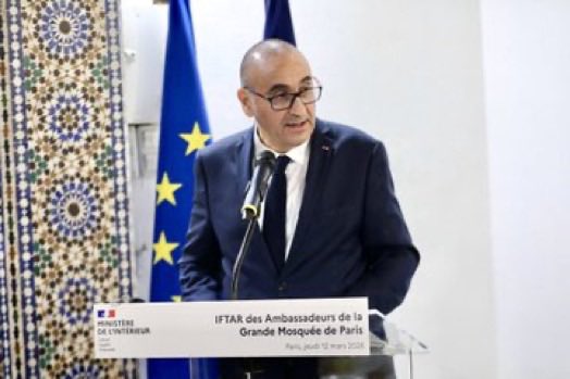 CACIFrance's tweet image. 🇫🇷☪️🕌I 5e

C’était sous le signe du #Vivreensemble, de la #Paix et du #partage, @chemshafiz , Recteur de la @mosqueedeparis  a organisé la 5e édition de #Iftar des #ambassadeurs, en présence du ministre du Culte et de l’Intérieur @NunezLaurent.
👉 facebook.com/share/1GUMzZFJ…