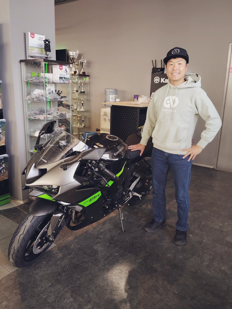 HotRacing_'s tweet photo. 2026年のMotoRC(ルーマニア選手権)S600クラスに参戦するマシンはZX-6R。
カワサキルーマニア様のご協力により実現しました。
本当にありがとうございます。
開幕戦はチームオーナーでもある大久保光がテストを兼ねて参戦予定です。 https://t.co/9hlhUYt4jg