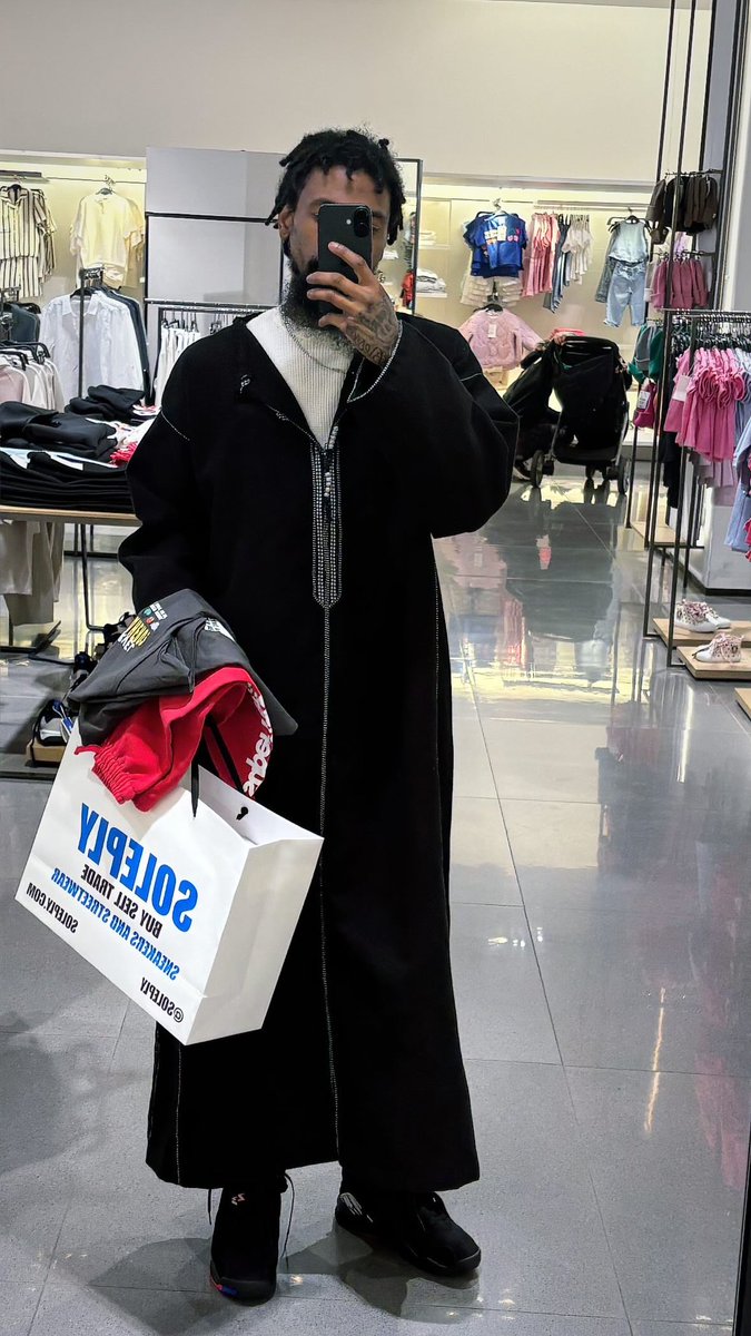 شهزاد (@madeingu_) on Twitter photo 