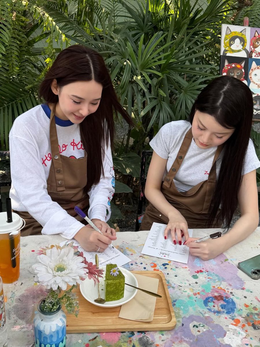 🎊พิเศษสุดๆ  พรุ่งนี้ (14มีนา)!!!  วันเปิดร้านวันแรก มาเติมความสดชื่นไปที่ร้าน YoPPa' Yogurt  Siam Square Soi 3 กันนะคะ 🍦✨
#YoPPaYogurt  #TanYada #yadarilya #bamsaralee 

📍พบกับ #แบมสราลี  14.30 น.
📍พบกับ #แทนดวงแก้ว 15.30 น.
📍 #รวมพล #ญดานริลญา เจอกัน 4 โมงเย็น