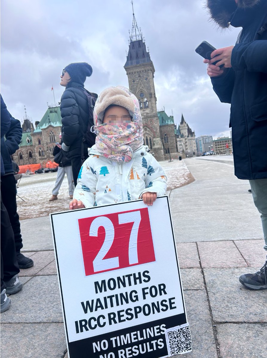DSaid62997's tweet photo. Today, we unify, we speak out, and we ask for justice RIGHT NOW, as JUSTICE DELAYED IS JUSTICE DENIED. 

We ask IRCC to provide justice to Chinese STUDY PERMIT and PR applicants. 

NATIONAL SECURITY cannot the shield of SECURITY SCREENING anymore.
#IRCC #cdnpoli #cdnimm #CBCNews https://t.co/qVq2BS1MPF