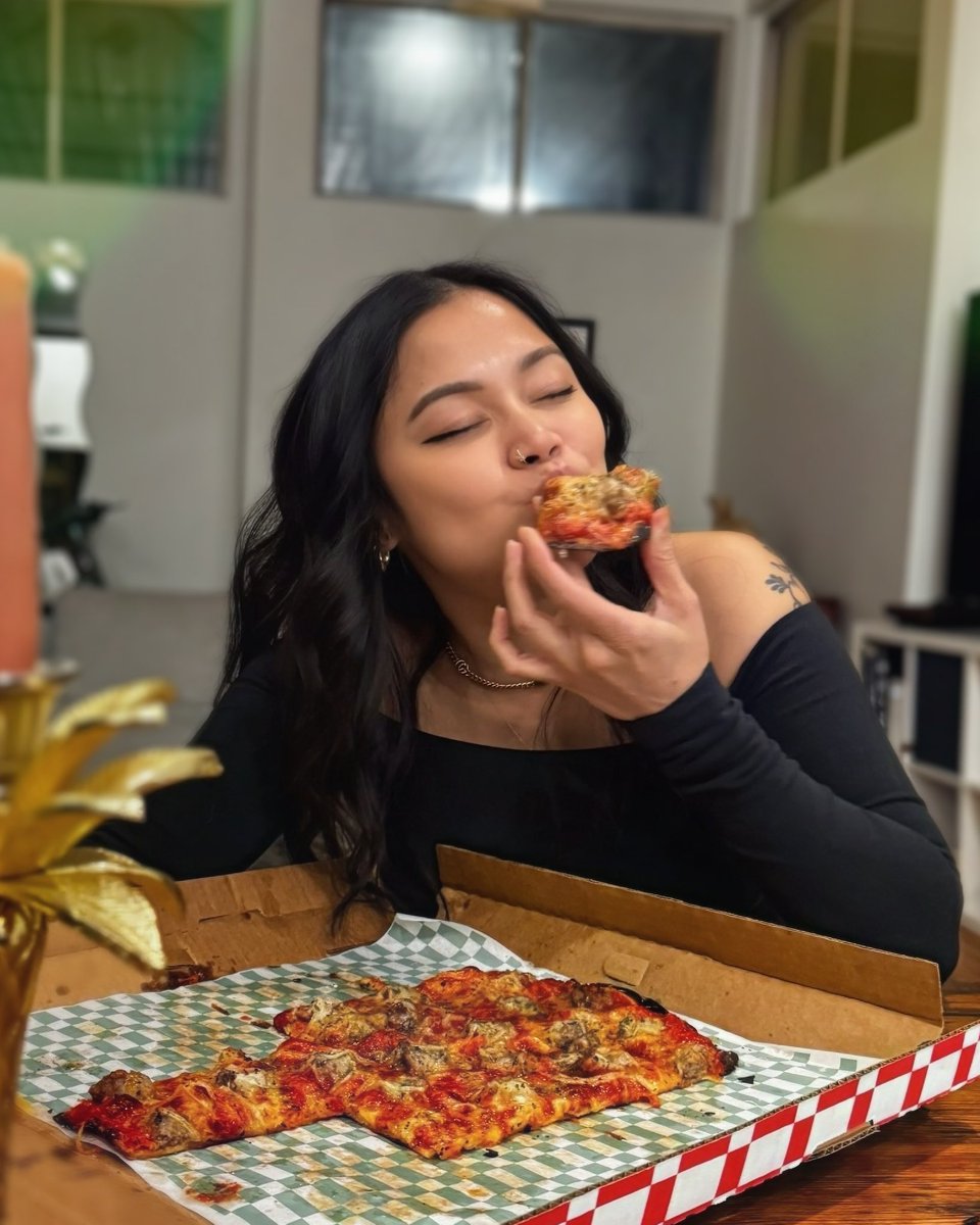 Jonna Mae tweet media