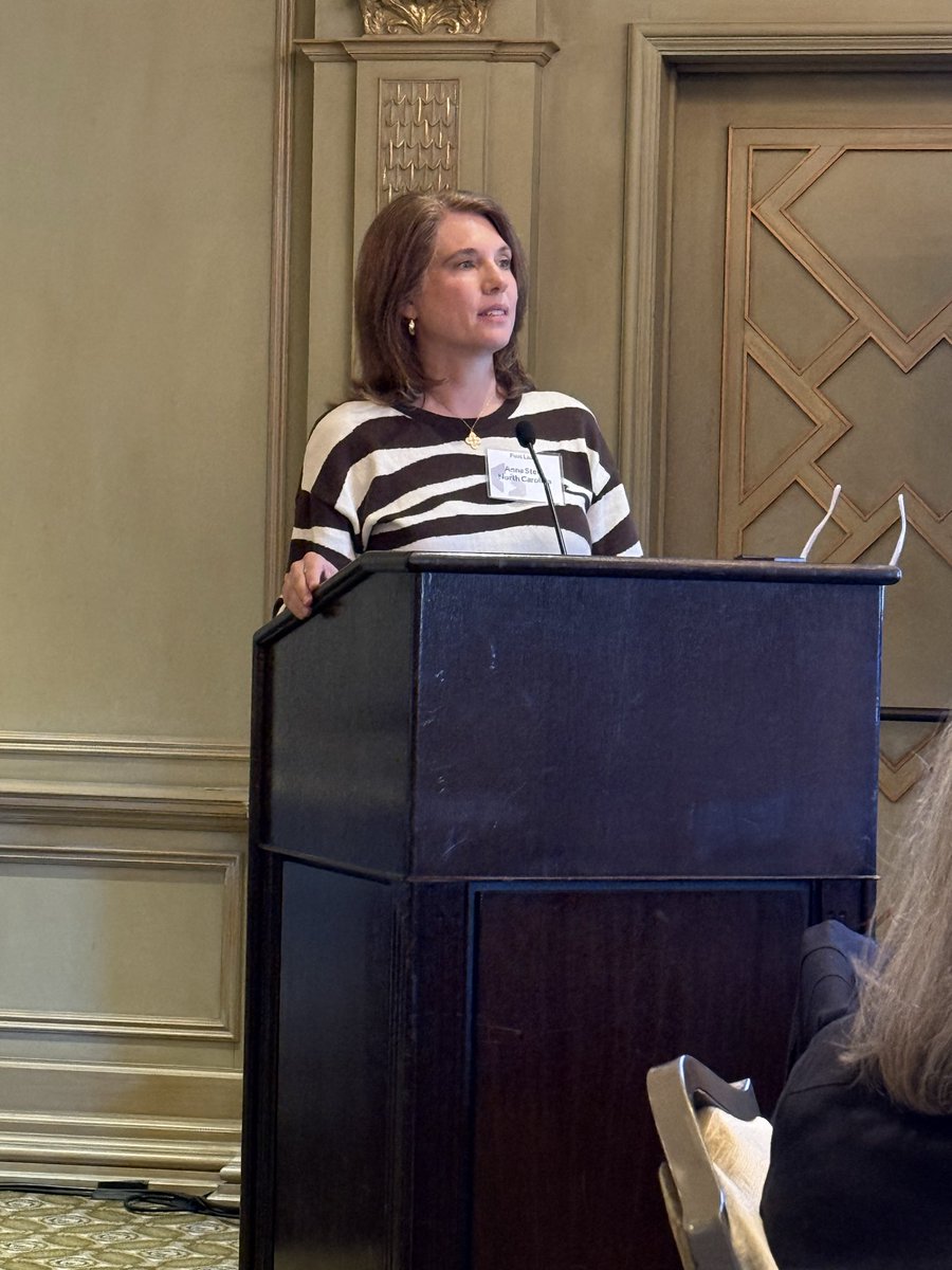 Anna Stein tweet media