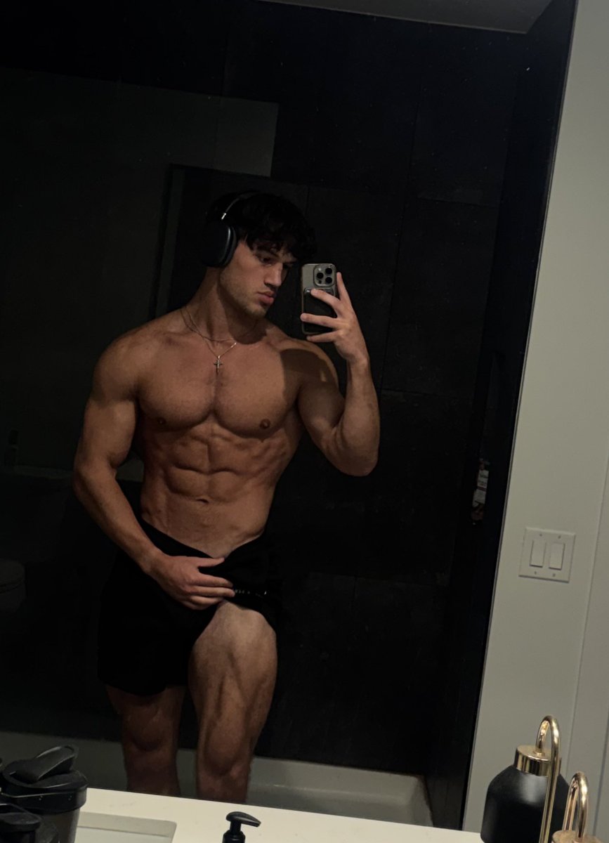 Jack Hutch tweet media
