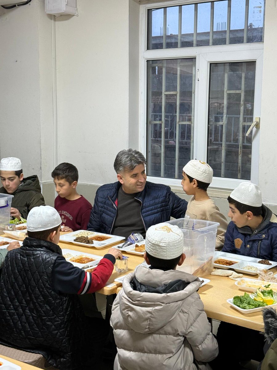 AK Parti kozluk tweet media