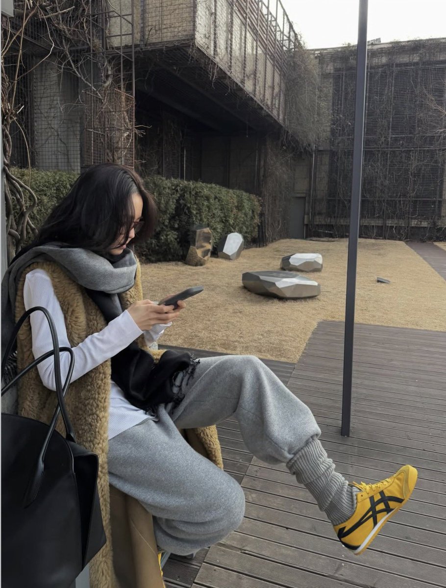 nang1uve's tweet photo. 손나은 키링녀 되려면 어케 해야 돼요........ https://t.co/KenfGE7mQy