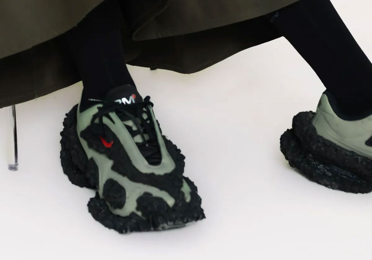 Sneaker News tweet media