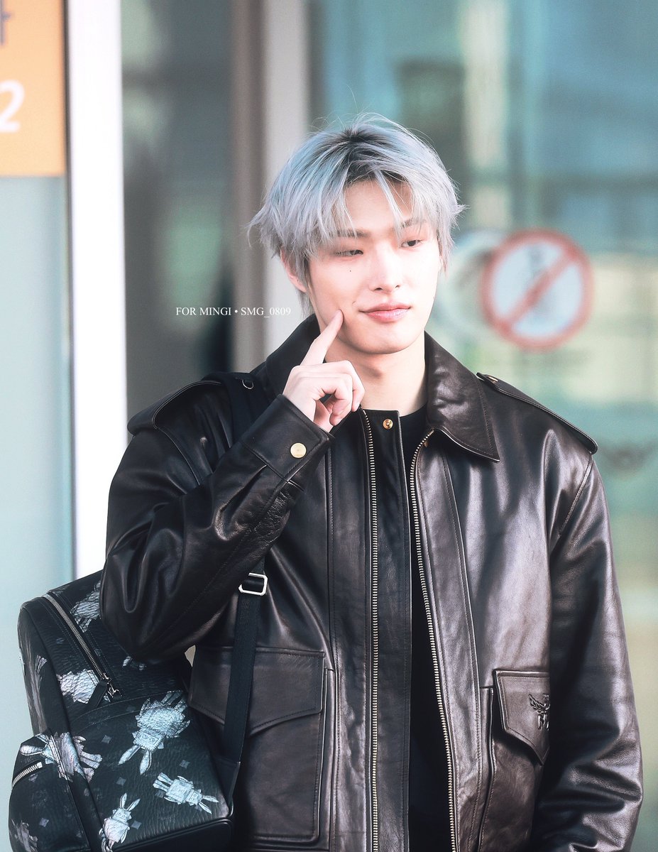 SMG_0809's tweet photo. 260313 민기 인천 출국
#민기 #MINGI #에이티즈 #ATEEZ https://t.co/oUn3erlSo4