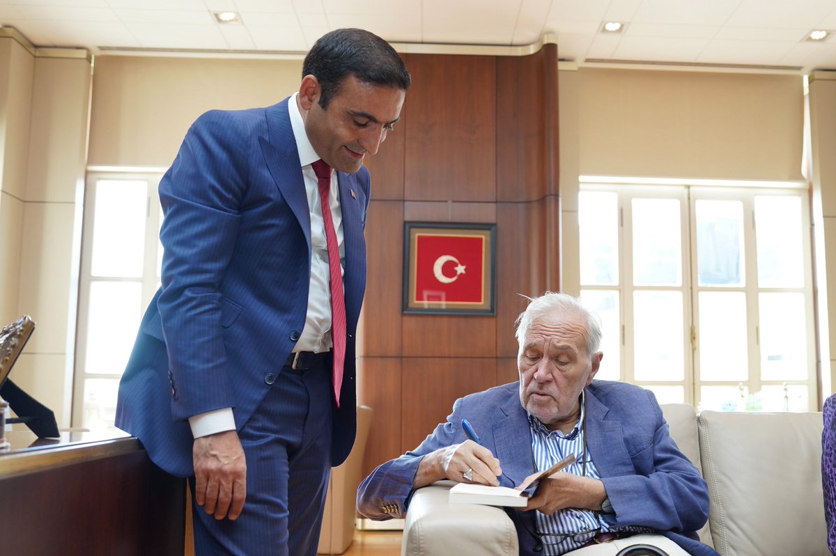 inan güney tweet media